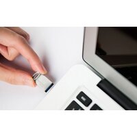 Transcend JetFlash 710 32GB (серебристый) Image #3